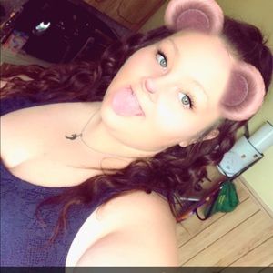 Meet your Posher, Amanda